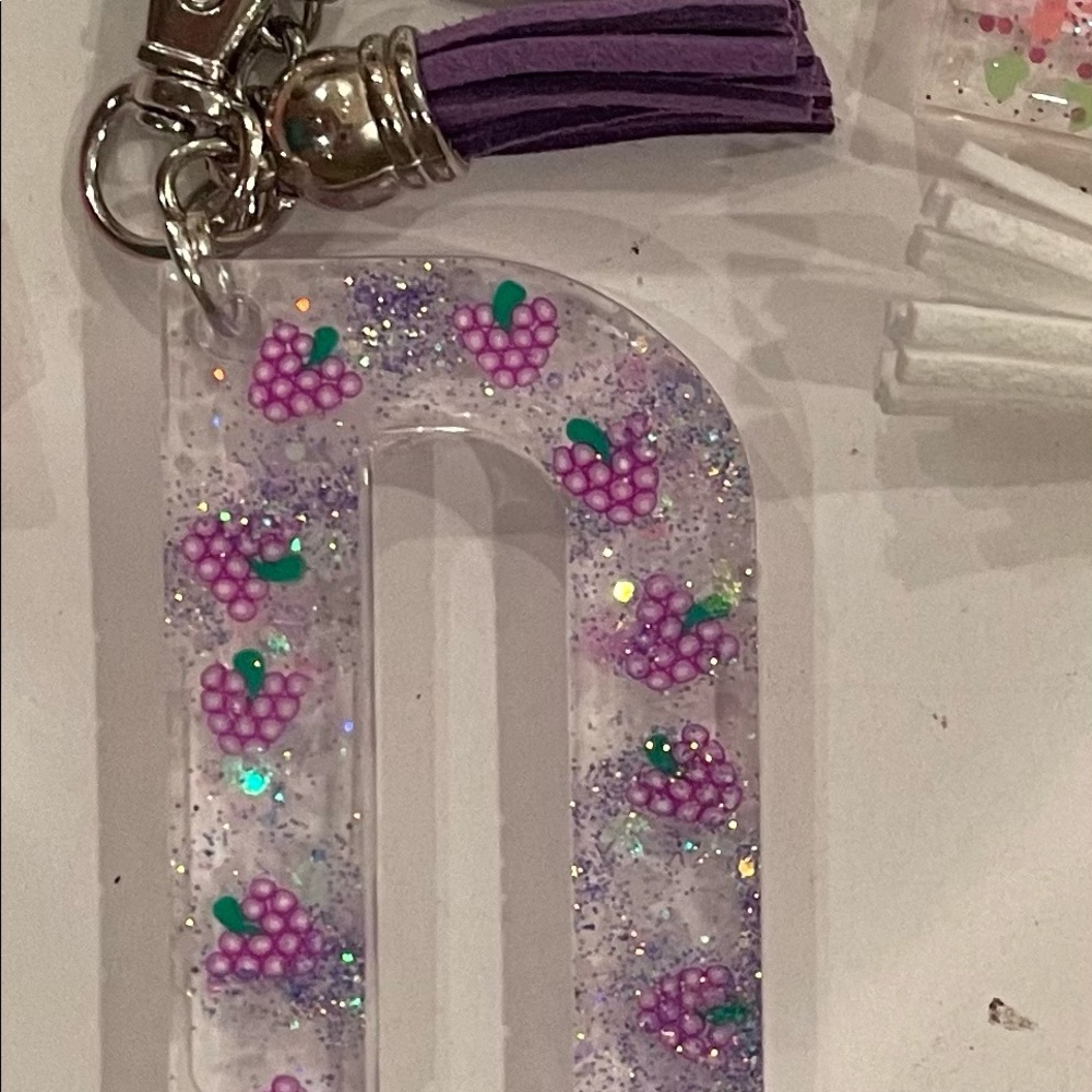 Resin Custom Initial Keychains - Picture 7 of 8